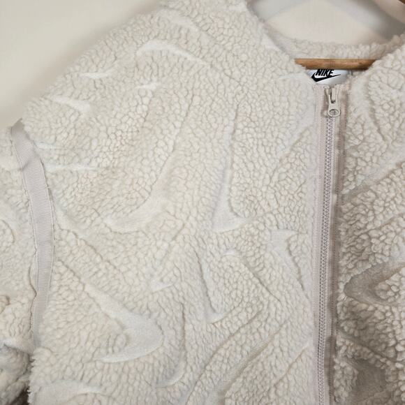 Nike Sportswear Women's Size M Loose High-Pile Jacket Light Orewood Brown Boxy - Picture 2 of 4